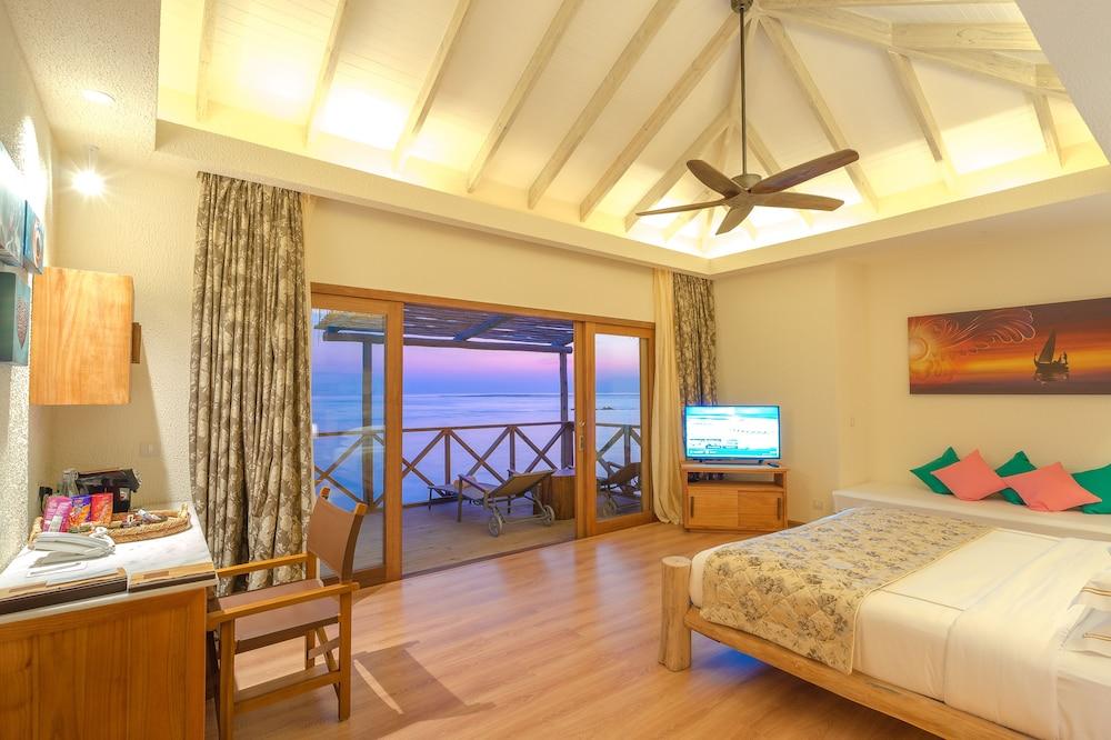 You And Me By Cocoon Maldives Muravandhoo Exterior photo